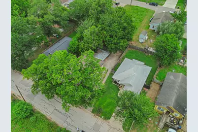 1409 Lauraine Street, Brenham, TX 77833 - Photo 20