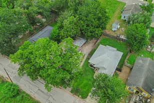 1409 Lauraine St, Brenham, TX 77833 - Photo 20