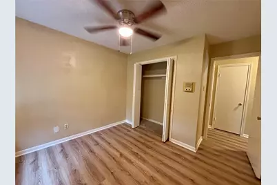 8712 Wilcrest Drive #8712, Houston, TX 77099 - Photo 4