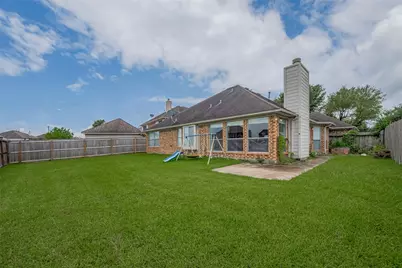 311 N Esplanade Lane, Stafford, TX 77477 - Photo 34