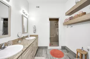 1900 Genesee St, Houston, TX 77006 - Photo 22