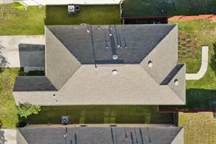 2611 Hawthorn Mill Ln, Houston, TX 77038 - Photo 20