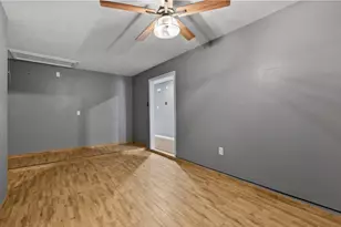 2611 Hawthorn Mill Ln, Houston, TX 77038 - Photo 28