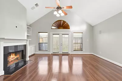 9810 Marlink, Houston, TX 77025 - Photo 6