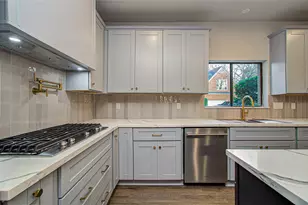 9582 Doliver Dr, Houston, TX 77063 - Photo 14