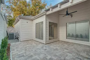 9582 Doliver Dr, Houston, TX 77063 - Photo 32