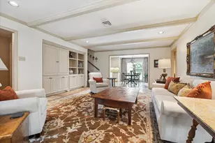 7714 Skyline Dr, Houston, TX 77063 - Photo 4