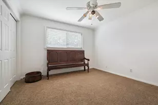7714 Skyline Dr, Houston, TX 77063 - Photo 18