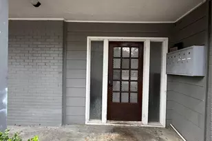 8910 Ilona Ln, Houston, TX 77025 - Photo 8