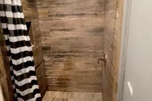 8145 Homewood Ln, Houston, TX 77028 - Photo 8