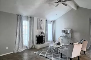 14139 Clear Forest Dr, Sugar Land, TX 77498 - Photo 4