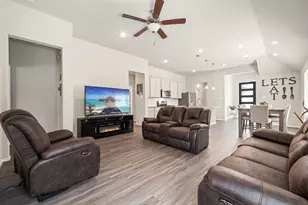 4138 Watson Dr, Rosharon, TX 77583 - Photo 10