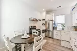 1015 26th St, Galveston, TX 77550 - Photo 4