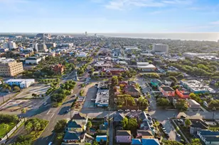 1015 26th St, Galveston, TX 77550 - Photo 28