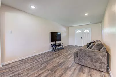 7318 Hummingbird Lane, Texas City, TX 77591 - Photo 24