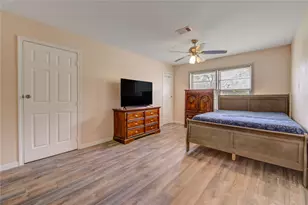 7318 Hummingbird Ln, Texas City, TX 77591 - Photo 12