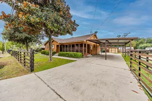 7809 Beckley St, Houston, TX 77088 - Photo 2