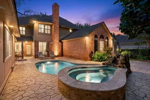 4519 Castlewood St, Sugar Land, TX 77479 - Photo 4
