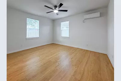 6707 Avenue F #1, Houston, TX 77011 - Photo 8