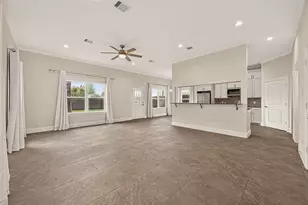 2209 Silverbonnet St, Houston, TX 77055 - Photo 12