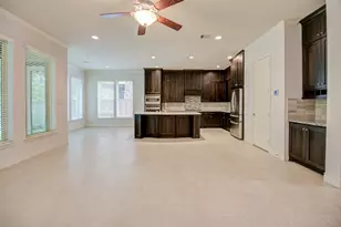 19 Daffodil Meadow Pl, The Woodlands, TX 77375 - Photo 6