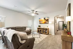 418 Emerald Thicket Ln, Houston, TX 77336 - Photo 4