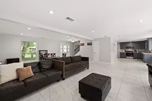 2114 Briargreen Dr, Houston, TX 77077 - Photo 6