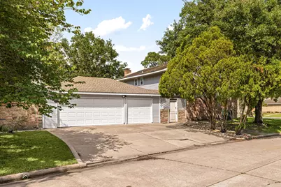 2114 Briargreen Drive, Houston, TX 77077 - Photo 38