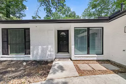 8 N Brook Pebble Court, The Woodlands, TX 77380 - Photo 6