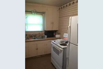 2207 Maple Avenue, Liberty, TX 77575 - Photo 6