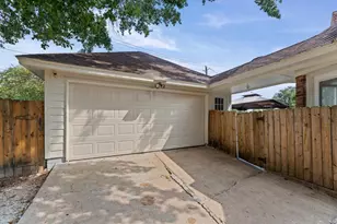 3439 Ashlock Dr, Houston, TX 77082 - Photo 32
