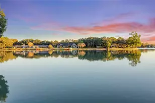 702 Piedmont St, Sugar Land, TX 77478 - Photo 2