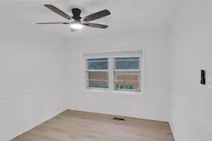3016 Loganwood Dr, Dallas, TX 75227 - Photo 10