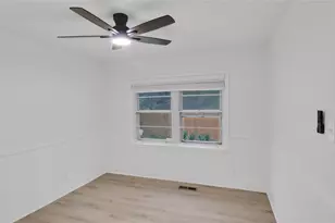 3016 Loganwood Dr, Dallas, TX 75227 - Photo 10