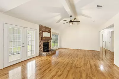 8638 Lake Crystal Drive, Houston, TX 77095 - Photo 10