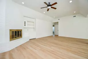 7714 Teal Run Dr, Houston, TX 77071 - Photo 8