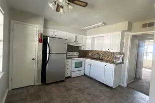 6703 Biggs Ct, Houston, TX 77061 - Photo 10