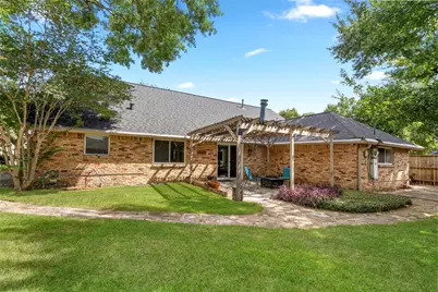 10519 Londonderry Drive, Houston, TX 77043 - Photo 22