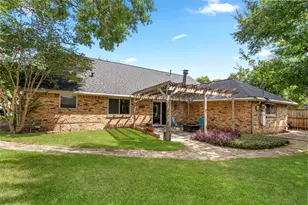 10519 Londonderry Dr, Houston, TX 77043 - Photo 22