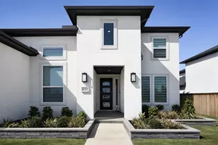 4650 Brazos Shores Dr, Sugar Land, TX 77479 - Photo 2