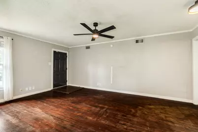 219 Camellia Street, Lake Jackson, TX 77566 - Photo 8