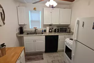 1915 Ave O 1/2 Rear Unit A, Galveston, TX 77550 - Photo 12