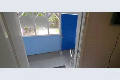 1915 Avenue O 1/2 Rear Unit A, Galveston, TX 77550 - Photo 4