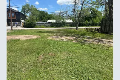 8019 Scott Street, Houston, TX 77051 - Photo 10