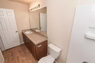 2443 Gibbs Bend Ct, Houston, TX 77073 - Photo 10