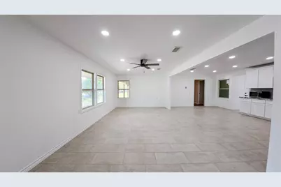 911 Depot Street, El Campo, TX 77437 - Photo 10