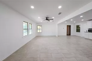 911 Depot St, El Campo, TX 77437 - Photo 10