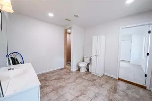 911 Depot St, El Campo, TX 77437 - Photo 18