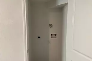 268 Oakridge, Livingston, TX 77351 - Photo 8