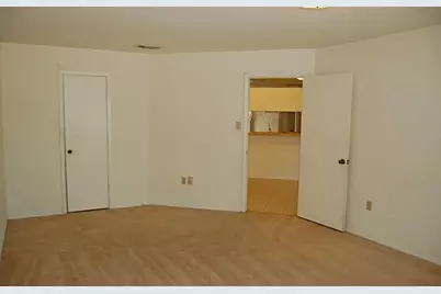 15926 Pfeiffer Drive, Houston, TX 77082 - Photo 8